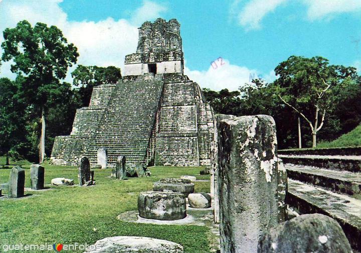 Ruinas De Tikal