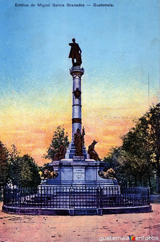 Fotos de Ciudad de Guatemala, Guatemala, Guatemala: Estatua de Miguel García Granados